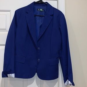 Royal blue blazer! Super cute!